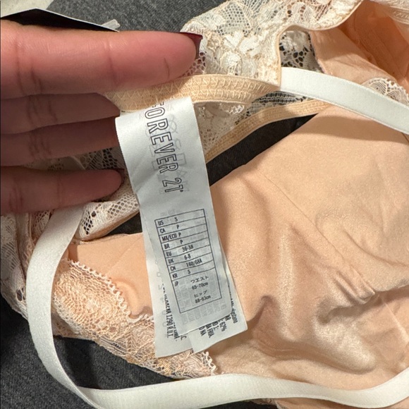 Forever 21 Peach Lace Bodysuit - Picture 3 of 3